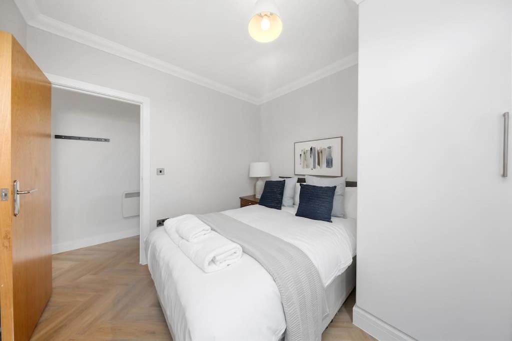 Pleasing 2Bed Flat 10Min To Wimbledon Tennis Court Londres Exterior foto