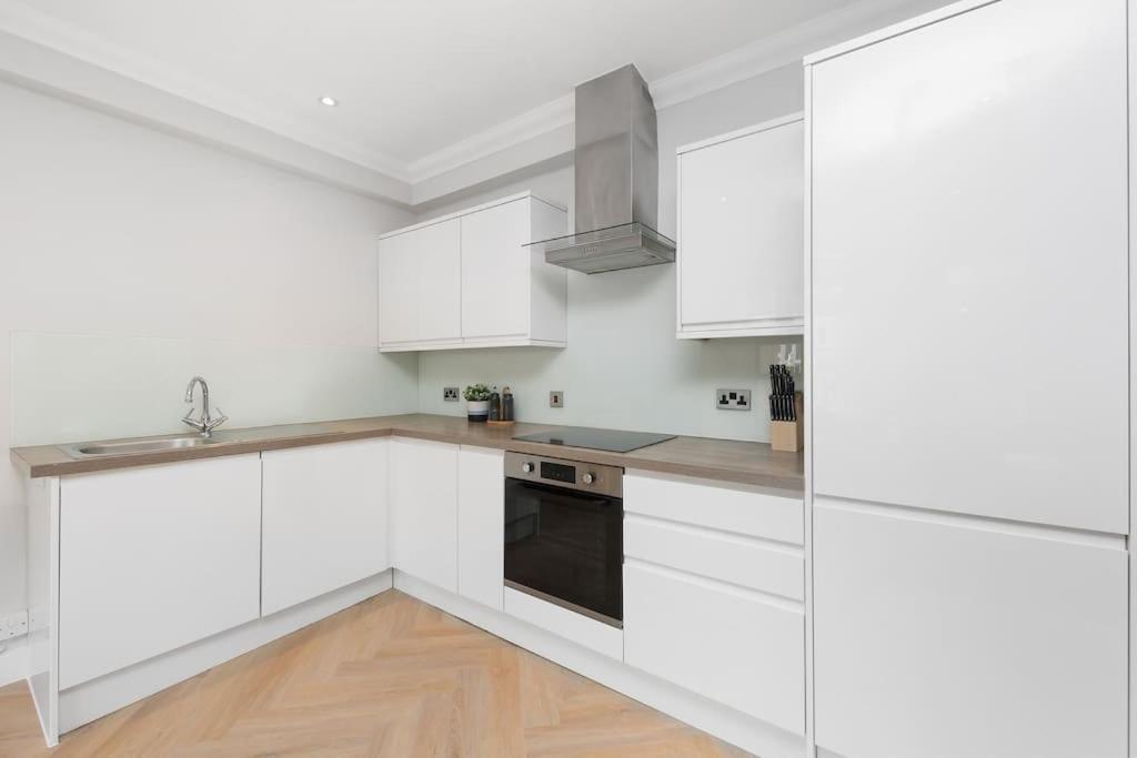 Pleasing 2Bed Flat 10Min To Wimbledon Tennis Court Londres Exterior foto