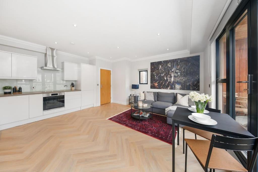Pleasing 2Bed Flat 10Min To Wimbledon Tennis Court Londres Exterior foto